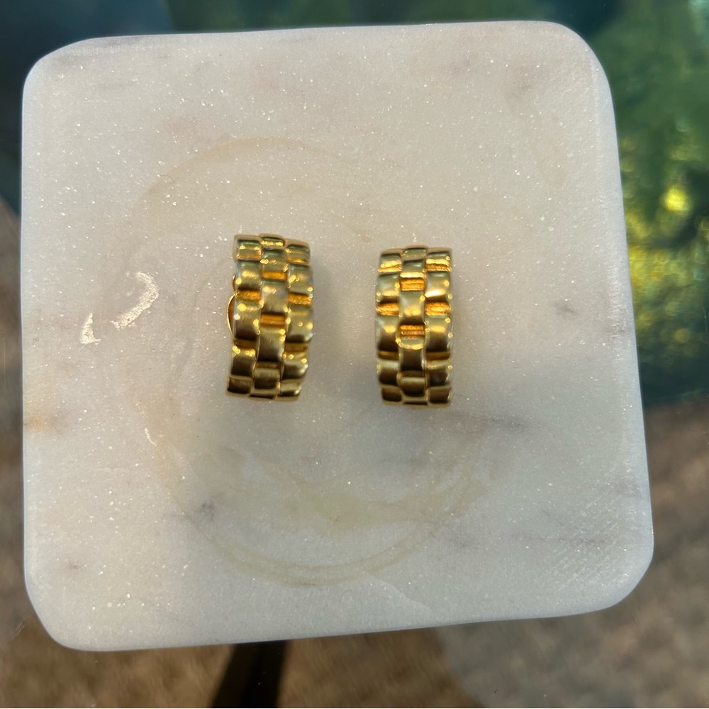 Vintage gold clip on hoops